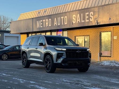 2025 Chevrolet Traverse RS