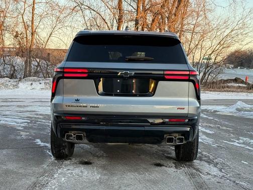 2025 Chevrolet Traverse RS