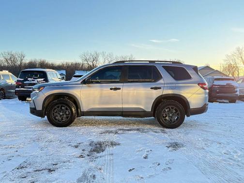2025 Honda Pilot TrailSport AWD 4dr SUV