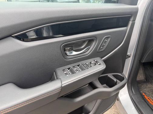 Silver 2025 Honda Pilot TrailSport AWD 4dr SUV