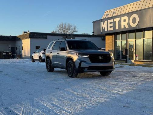 2025 Honda Pilot TrailSport AWD 4dr SUV