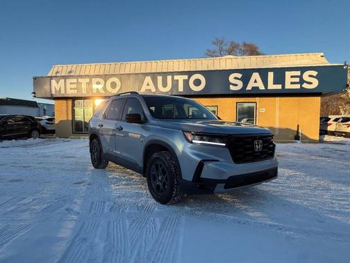 2025 Honda Pilot TrailSport AWD 4dr SUV