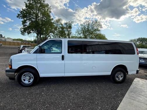 2017 Chevrolet Express 3500 LT