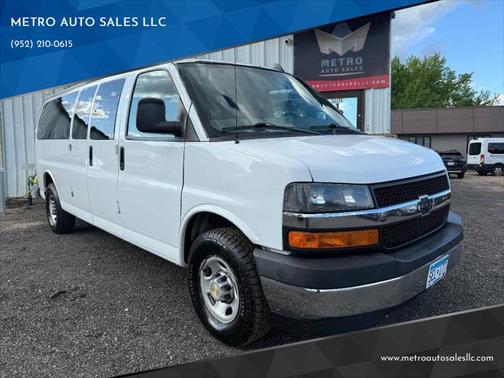 2017 Chevrolet Express 3500 LT