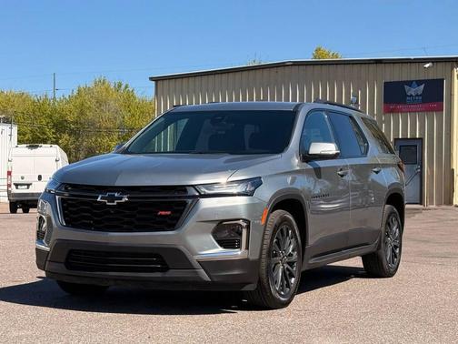 Gray 2023 Chevrolet Traverse RS