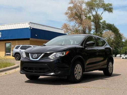 Black 2019 Nissan Rogue Sport S