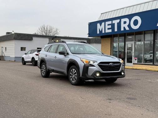 2025 Subaru Outback Base