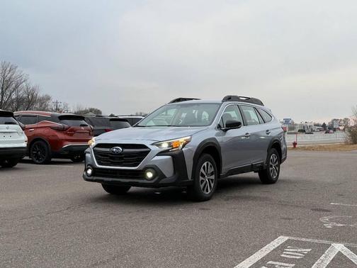 2025 Subaru Outback Base