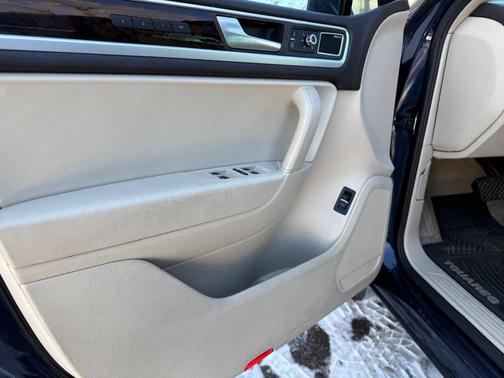 2013 Volkswagen Touareg TDI Executive