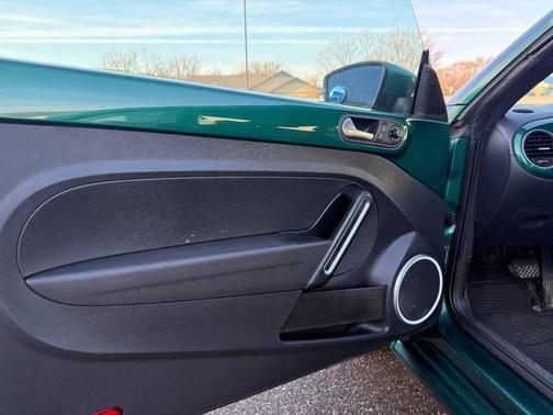 2017 Volkswagen Beetle 1.8T SE