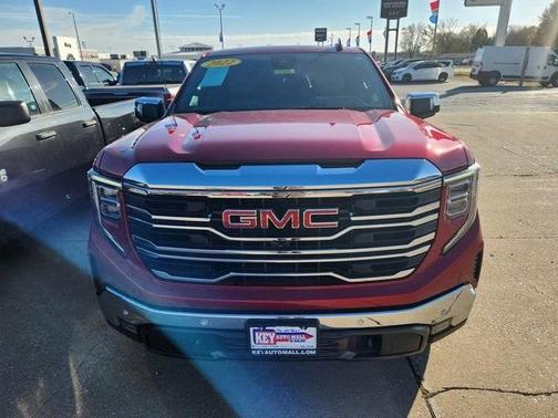 2022 GMC Sierra 1500 SLT