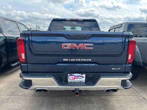 Pacific Blue Metallic 2023 GMC Sierra 1500 SLT