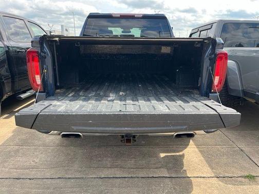 Pacific Blue Metallic 2023 GMC Sierra 1500 SLT