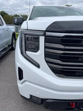 Summit White 2026 GMC Sierra 1500 AT4