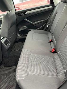 Silver 2013 Volkswagen Passat 2.5 S