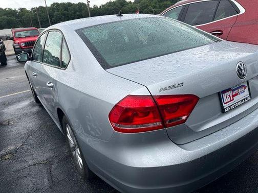 Silver 2013 Volkswagen Passat 2.5 S
