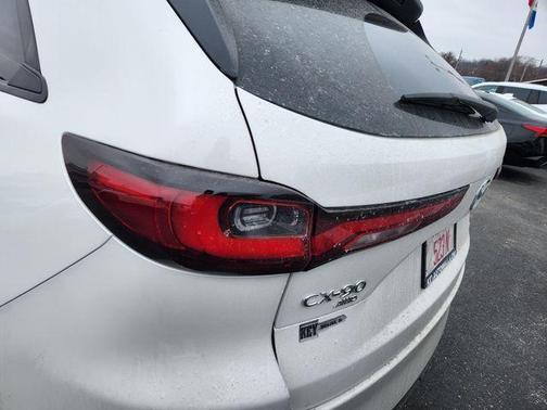 Rhodium White Premium 2026 Mazda CX-90 SE