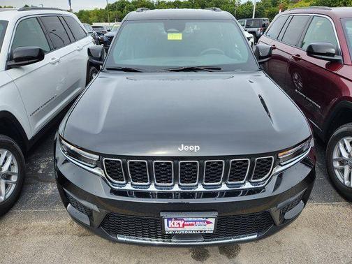 Diamond Black 2025 Jeep Grand Cherokee Laredo X