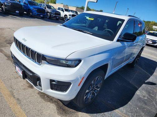 Bright White Clearcoat 2025 Jeep Grand Cherokee Overland
