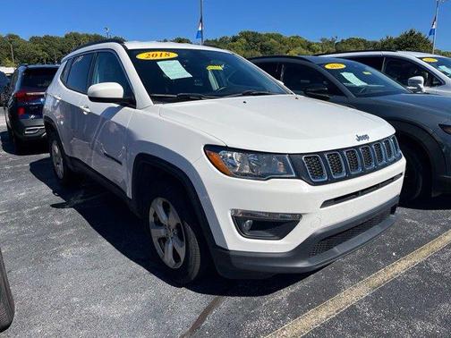 White Clearcoat 2018 Jeep Compass Latitude