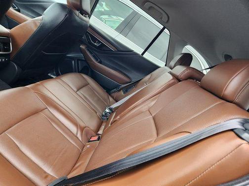 2021 Subaru Outback Touring XT