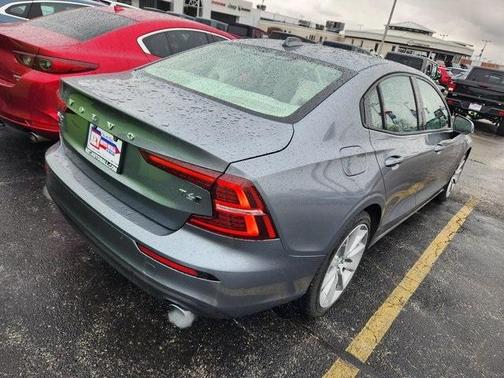 2019 Volvo S60 T6 Momentum