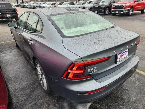 2019 Volvo S60 T6 Momentum