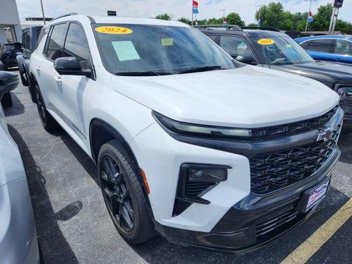 Summit White 2024 Chevrolet Traverse RS