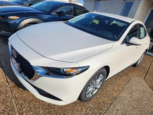 Snowflake White Pearl 2026 Mazda Mazda3 2.5 S