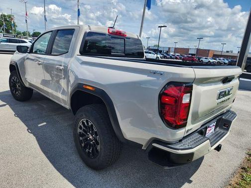 Dune 2026 GMC Canyon Elevation