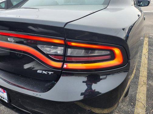 2018 Dodge Charger SXT