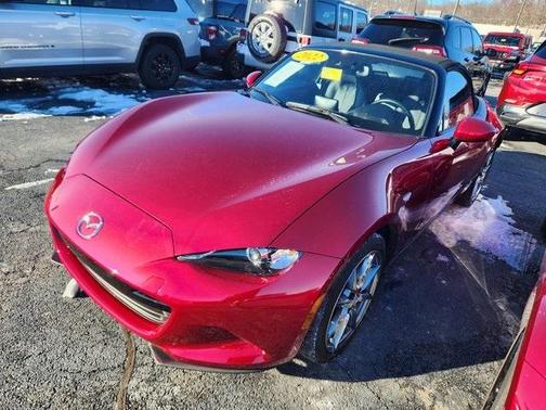 2022 Mazda MX-5 Miata Grand Touring