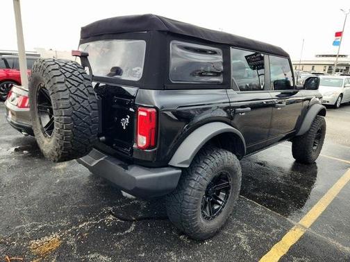 2023 Ford Bronco Base