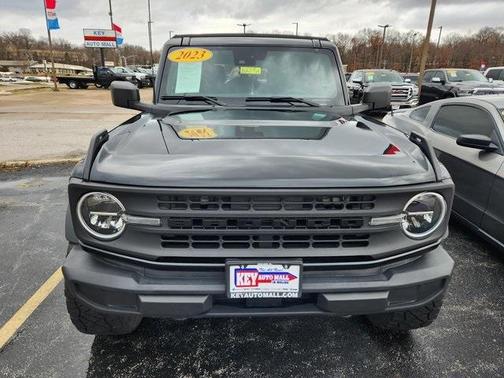 2023 Ford Bronco Base