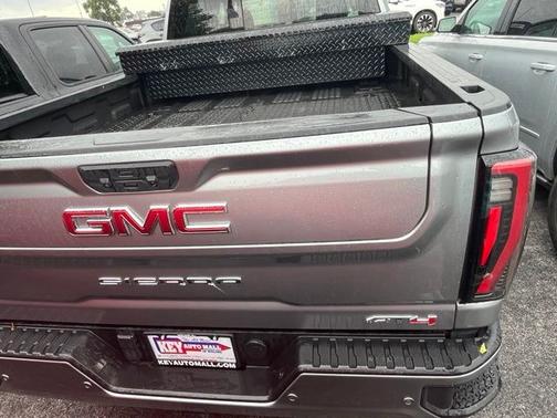 Sterling Metallic 2024 GMC Sierra 2500 AT4