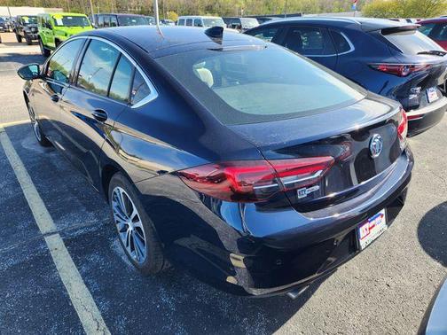 Dark Moon Blue Metallic 2019 Buick Regal Sportback Preferred