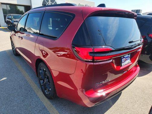 2026 Chrysler Pacifica Limited