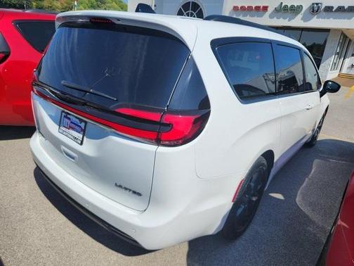 2026 Chrysler Pacifica Limited