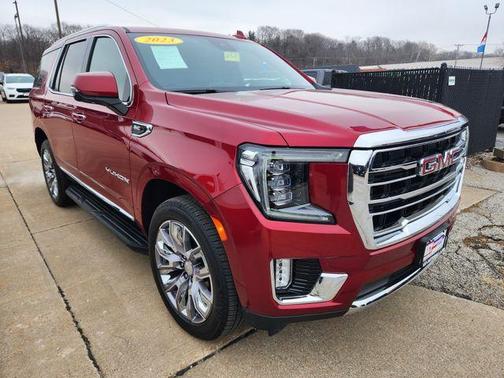 2023 GMC Yukon SLT