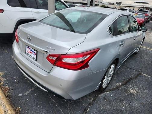 2017 Nissan Altima 3.5 SL