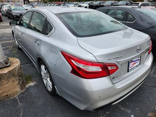 2017 Nissan Altima 3.5 SL