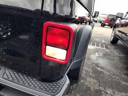 2020 Jeep Gladiator Sport