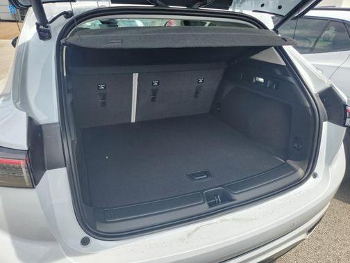 White Tri-Coat 2026 Buick Envision Avenir