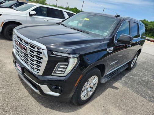 Onyx Black 2025 GMC Yukon Denali