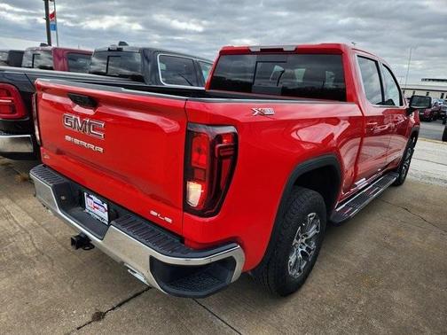 2024 GMC Sierra 1500 SLE