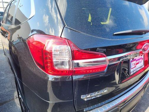 Crystal Black Silica 2021 Subaru Ascent Limited 7-Passenger