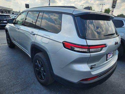 2024 Jeep Grand Cherokee L Laredo