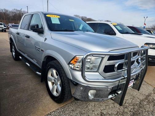2015 RAM 1500 SLT