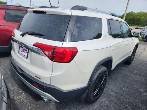 White Frost Tri-Coat 2019 GMC Acadia SLT-1