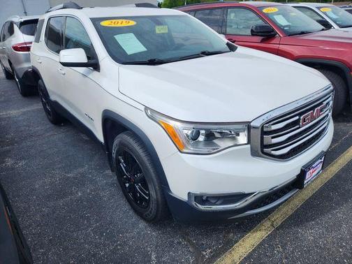 White Frost Tri-Coat 2019 GMC Acadia SLT-1